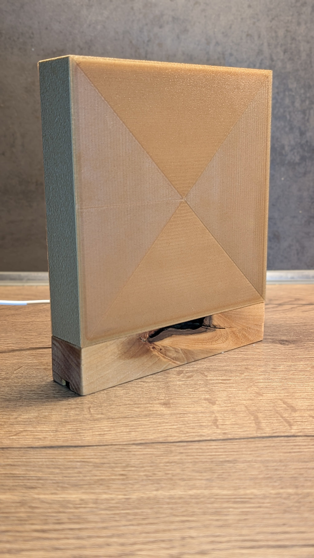 Apollo - Space Age Table Lamp