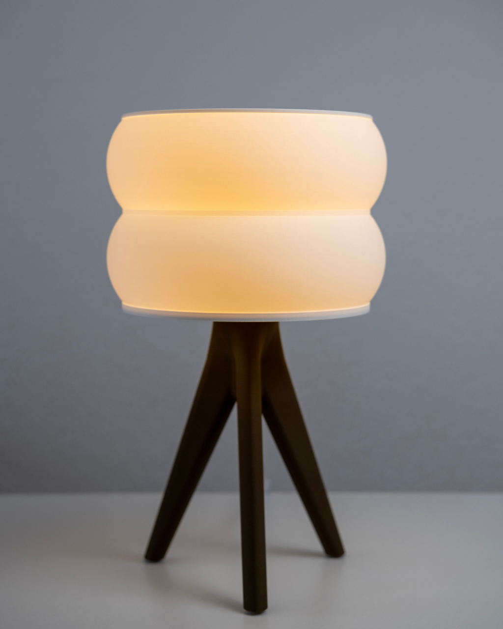 Gyra - Sculptural Table Lamp
