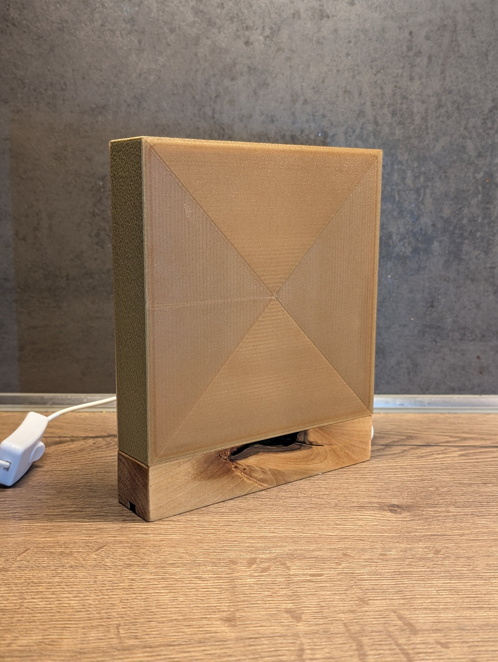 Apollo - Space Age Table Lamp