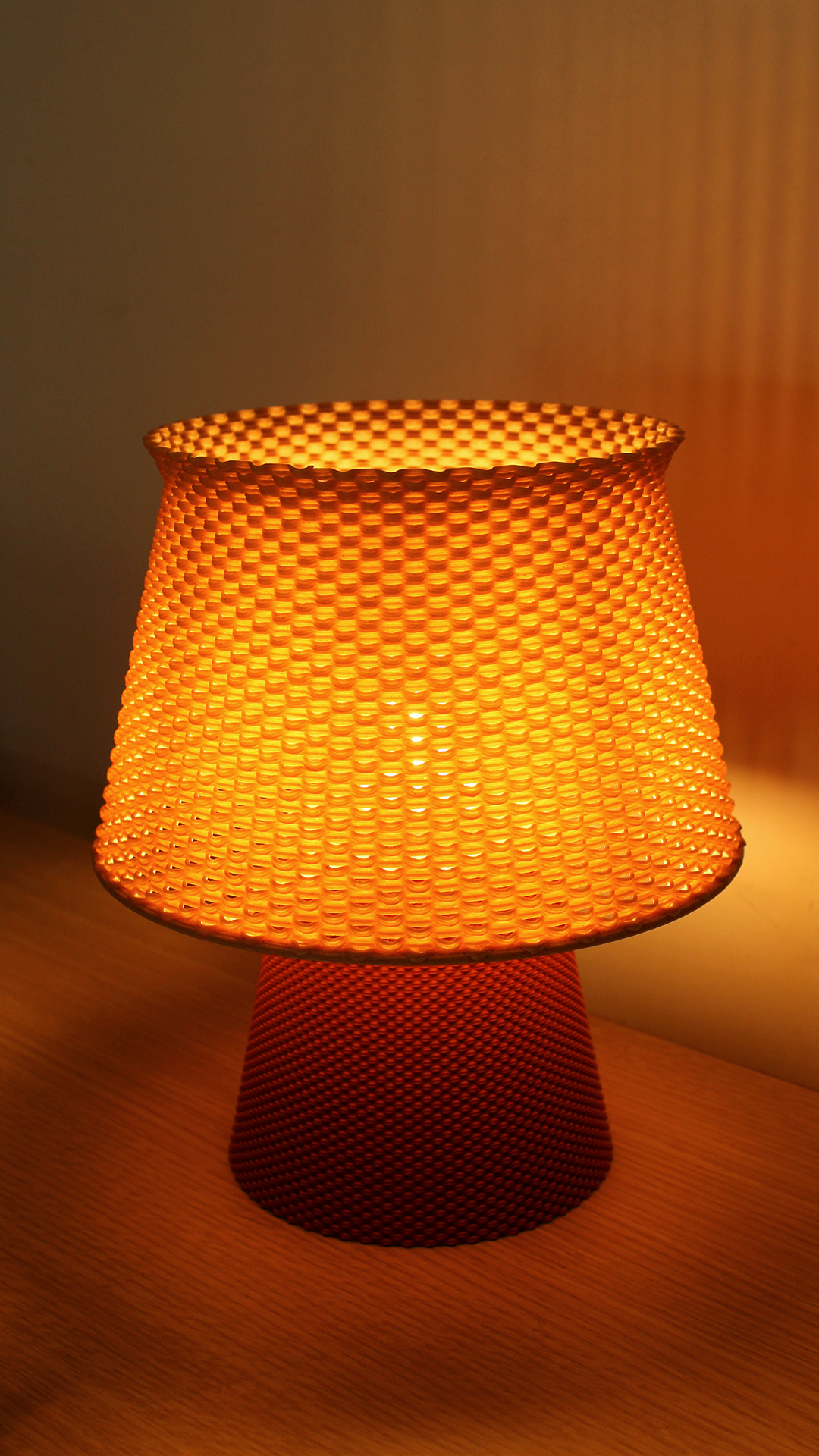 Torsion - Sculptural Table Lamp