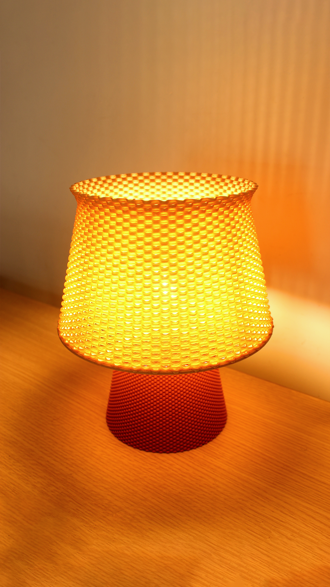 Torsion - Sculptural Table Lamp