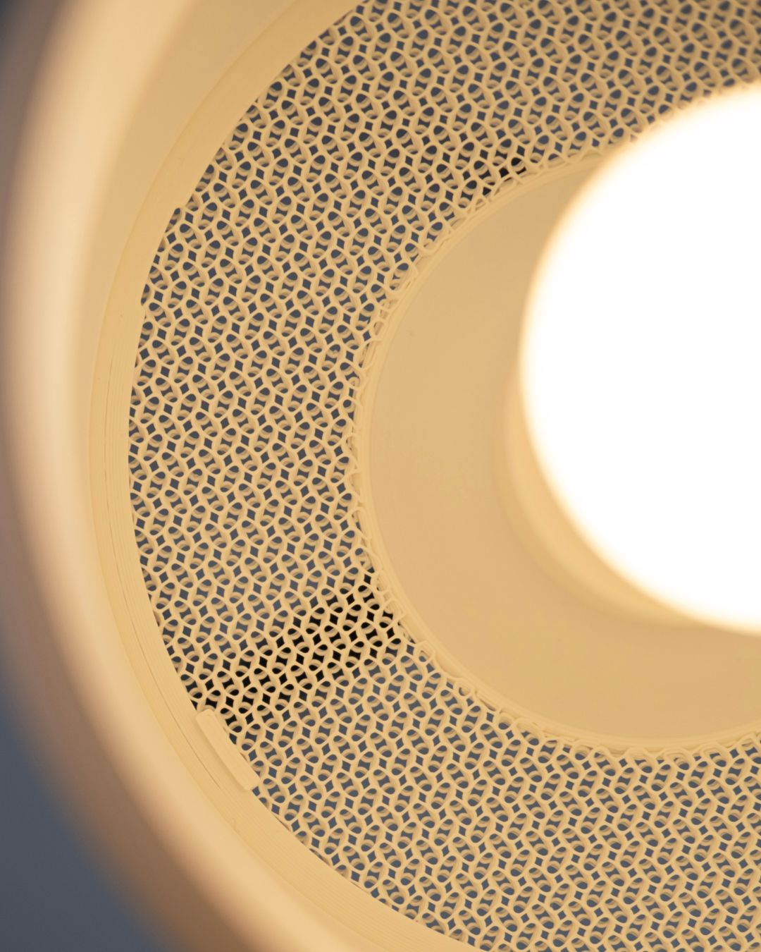 Gyra - Sculptural Table Lamp