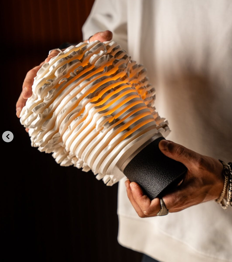 David - Sculptural Table Lamp – FormLab Berlin