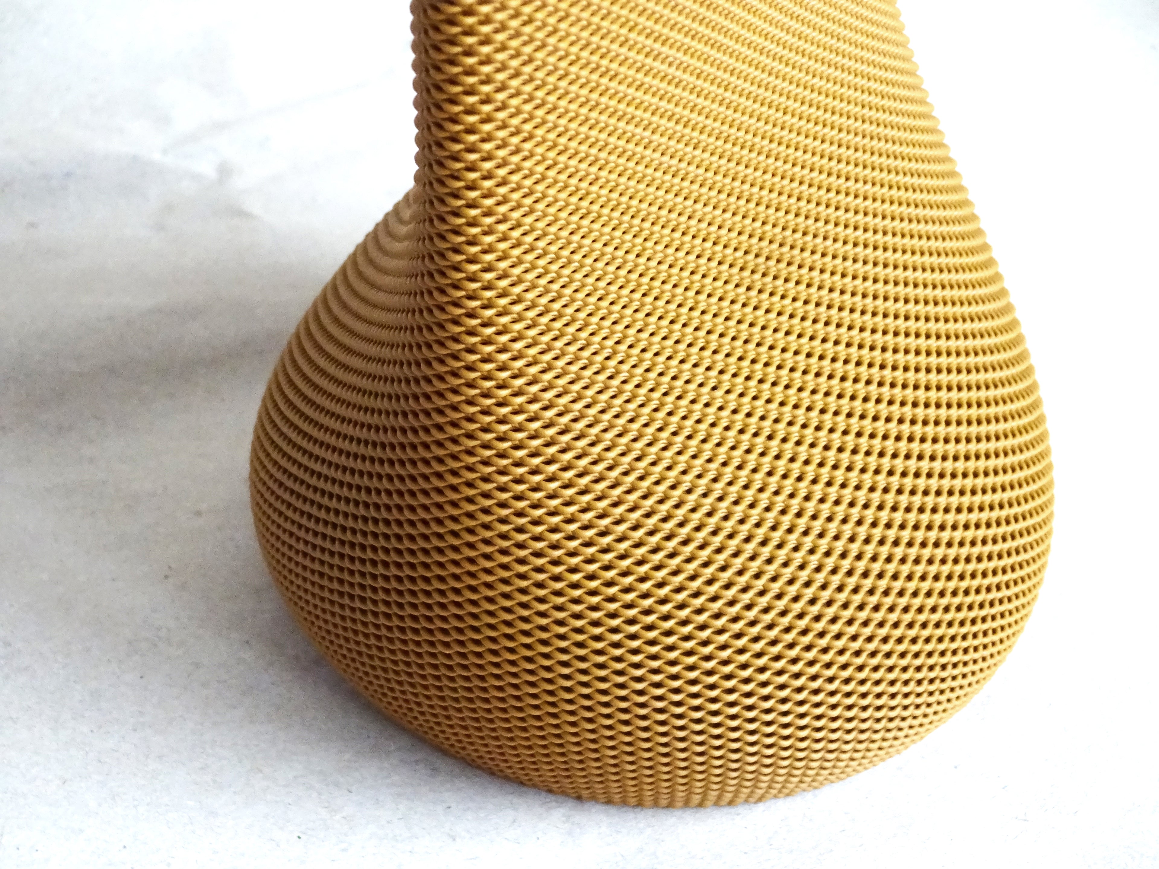 Obel - Sculptural Table Clock